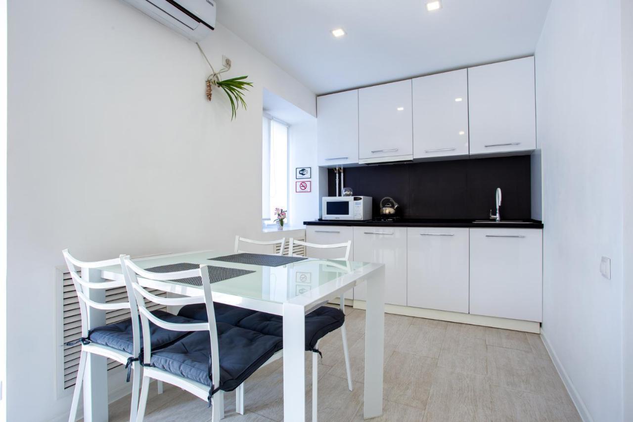 Apartment On Ushakova خيرسون المظهر الخارجي الصورة