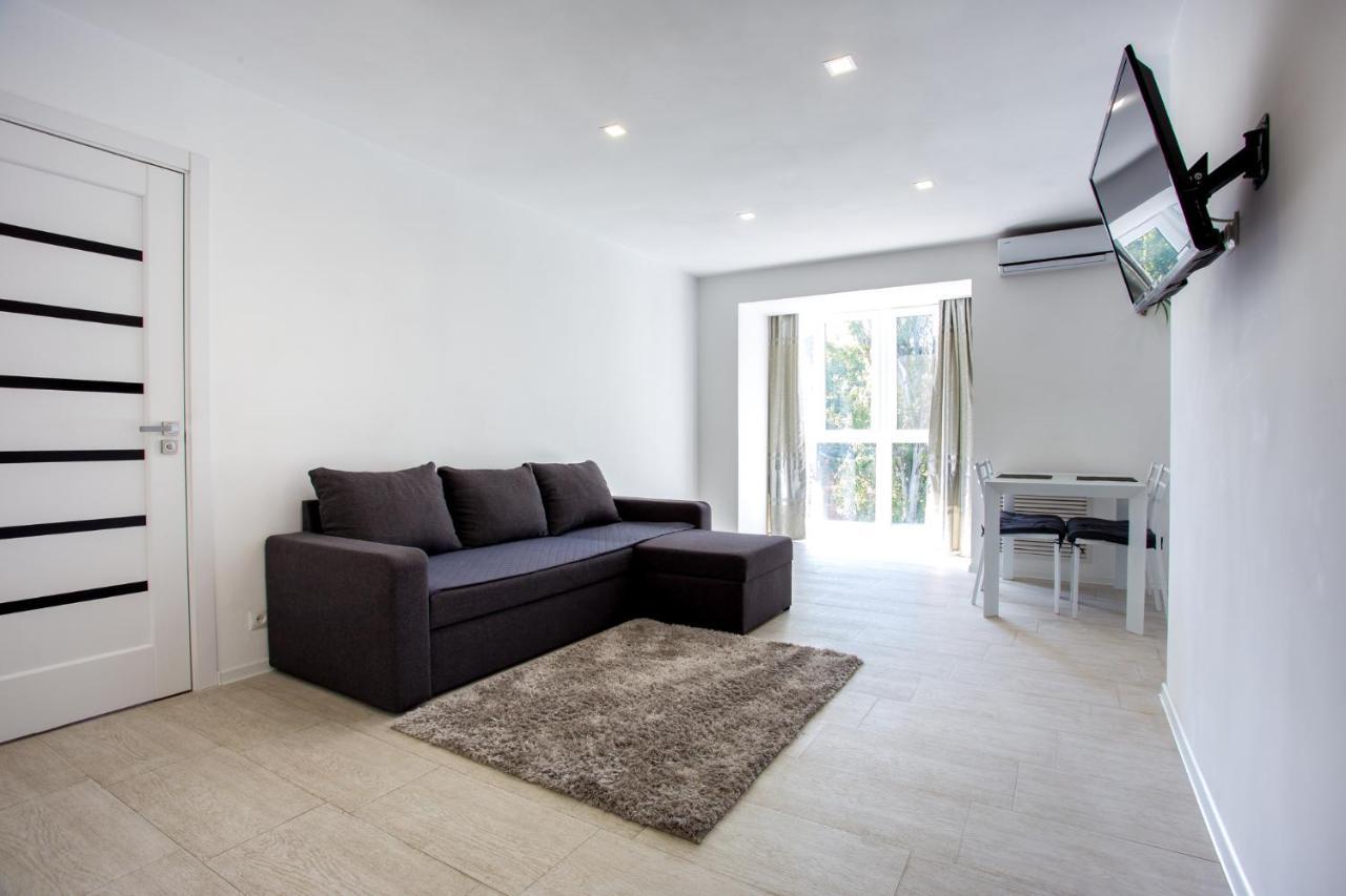 Apartment On Ushakova خيرسون المظهر الخارجي الصورة